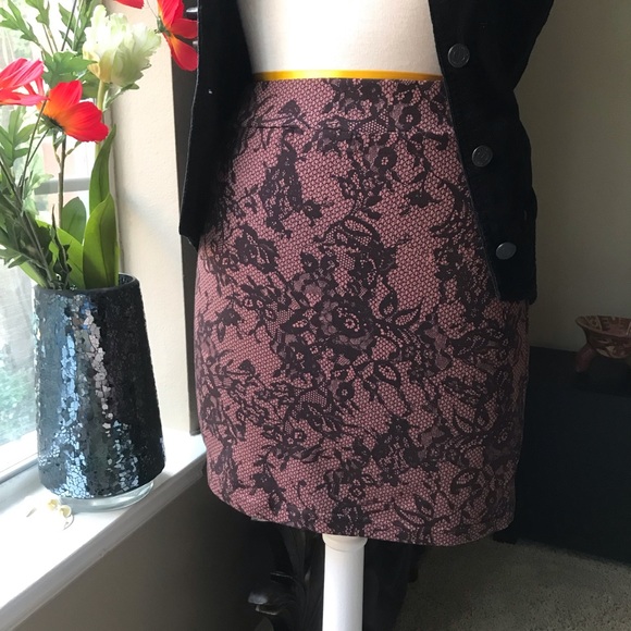 Forever 21 Dresses & Skirts - Hot sexy lace print stretch miniskirt